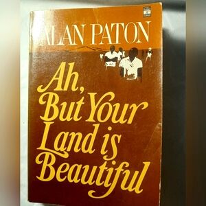 Book. Paperback.  AFRICA!